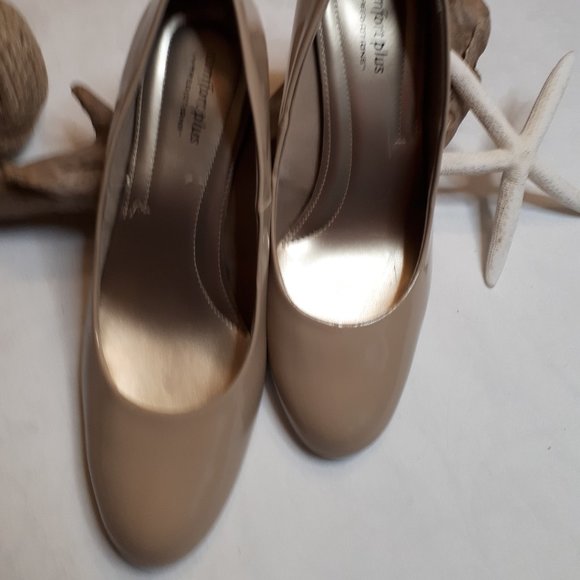 comfort plus by Predictions | Nude | NWT | Vegan Patent | Pumps | 3" Heels - Picture 2 of 13